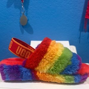 UGG fluff yeah women size 5
New no box